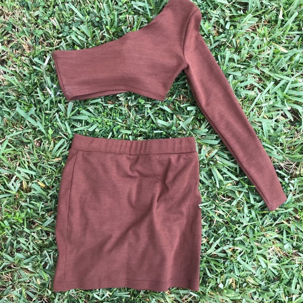 Brown skirt set